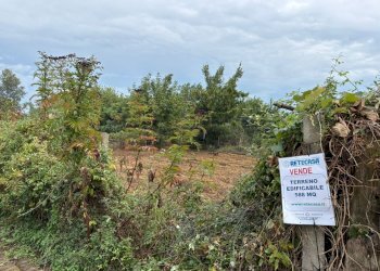 Immagine WhatsApp 2025-09-23 ore 11.54.15_36c0e679 - Terreno edificabile Via Norcia, Marcianise - foto 1