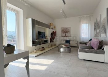 3.jpg - Attico Via Gennaro Tescione, Caserta - foto 3