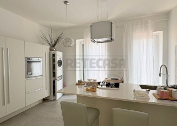 5.jpg - Attico Via Gennaro Tescione, Caserta - foto 5