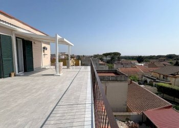 IMG-20250609-WA0020.jpg - Attico Via Gennaro Tescione, Caserta - foto 19