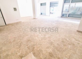 20250306_104555.jpg - Locale Commerciale Pescara - foto 8