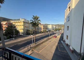 IMG_6940.jpg - Trilocale Via Cesare Battisti 42, Pietra Ligure - foto 11