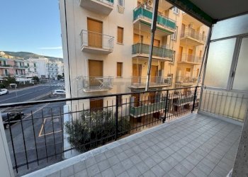 IMG_6847.jpg - Trilocale Via Cesare Battisti 42, Pietra Ligure - foto 16