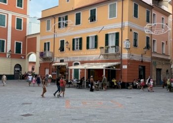 IMG_6211.jpg - Abbigliamento - Intimo Piazza Rocca, Loano - foto 5