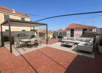 TERRAZZO.png - Appartamento Via Demaestri 43, Spotorno - foto 1