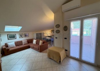 IMG_3256.jpg - Quadrilocale Via Pirelli 33, Pietra Ligure - foto 4