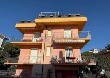 IMG_3265.jpg - Quadrilocale Via Pirelli 33, Pietra Ligure - foto 7