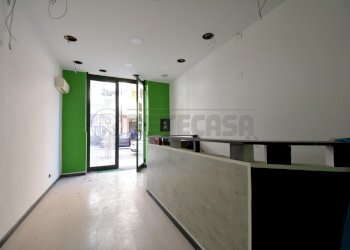 IMG-20251009-WA0028.jpg - Commercial Premises Via Camiciotti 25, Messina - photo 3