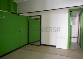 IMG-20251009-WA0024.jpg - Commercial Premises Via Camiciotti 25, Messina - photo 4