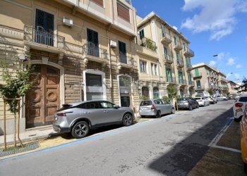 DSC_0107.JPG - Commercial Premises Via Ghibellina 118, Messina - photo 1