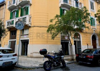 DSC_0129.JPG - Locale Commerciale Via Placida 27, Messina - foto 1