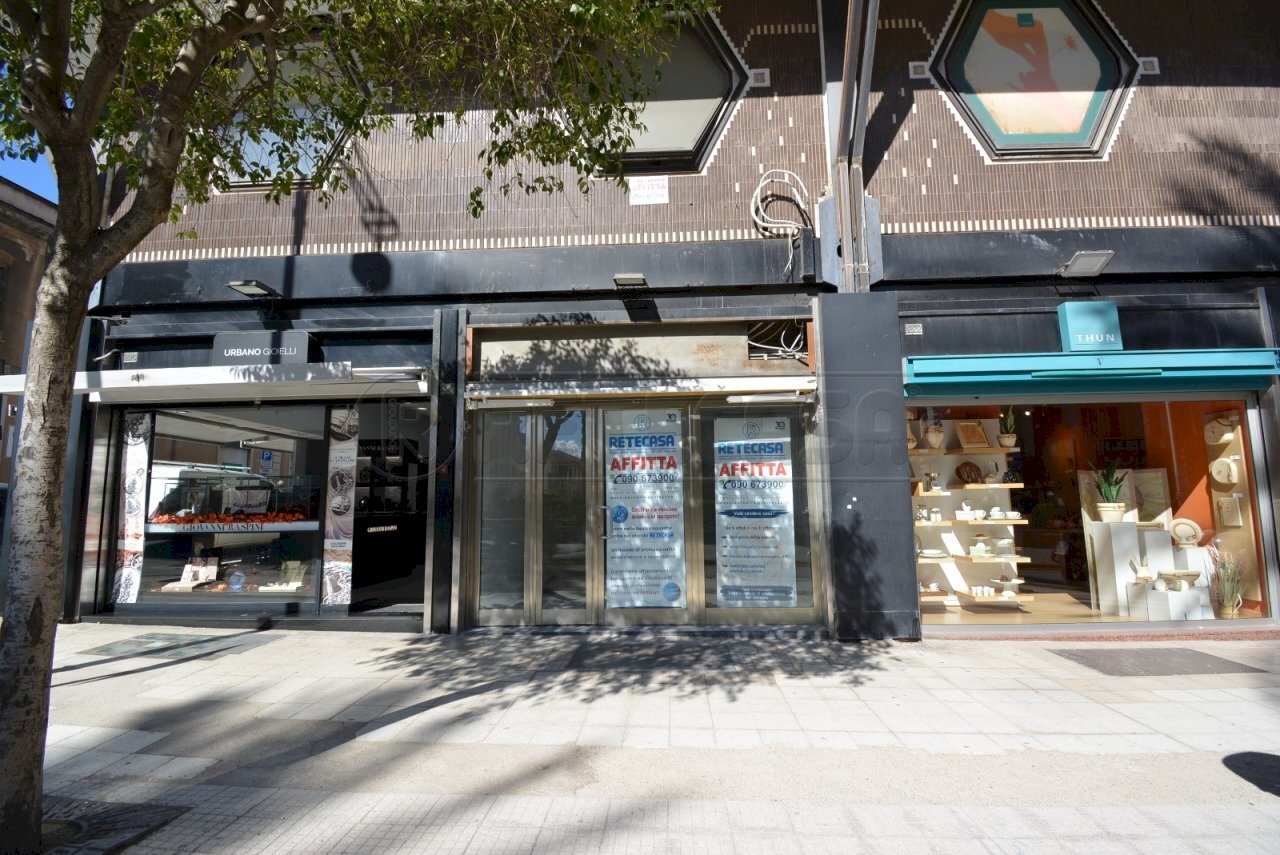 IMG-20251009-WA0004.jpg - Locale Commerciale Viale San Martino 216, Messina - foto 3