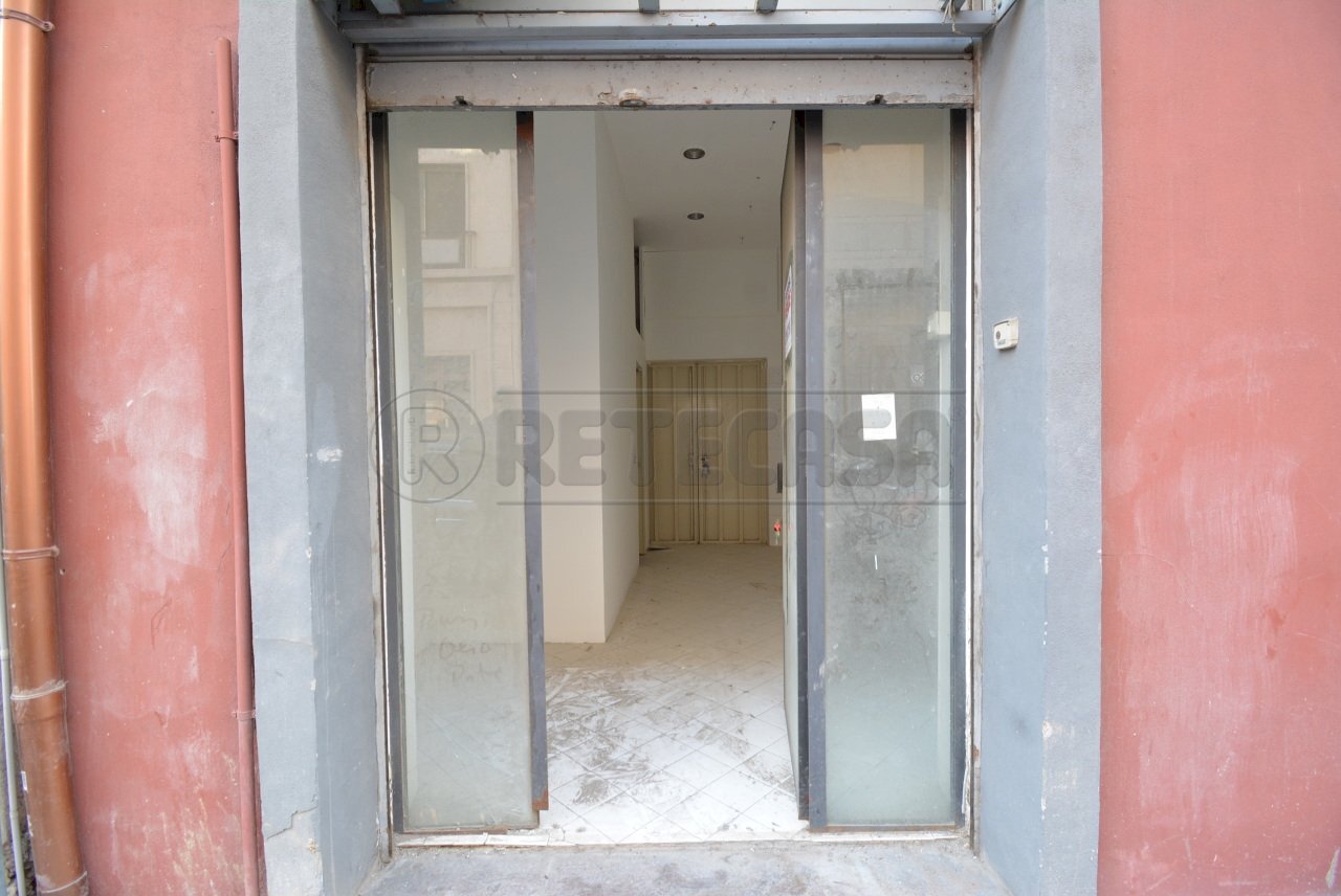 DSC_0108.JPG - Locale Commerciale Via Ettore Lombardo Pellegrino 44, Messina - foto 2