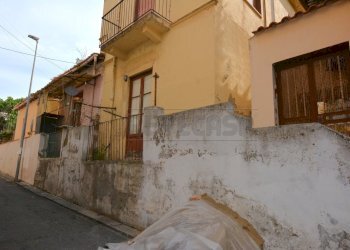 DSC_0183.JPG - Porzione di casa Via Sibari 30, Messina - foto 10