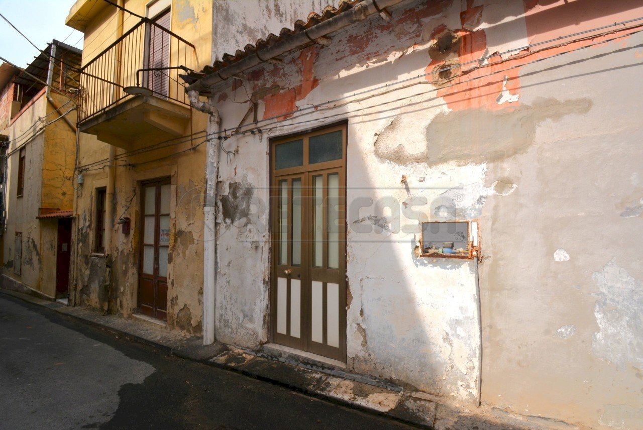 DSC_0181.JPG - Porzione di casa Via Sibari 32, Messina - foto 1