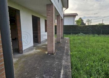 10.jpg - Villa Santa Maria di Sala - foto 8