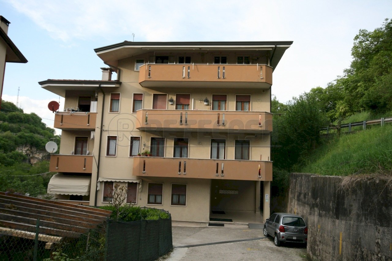 esterno - Apartment Via Campanile 11, Chiampo - photo 1