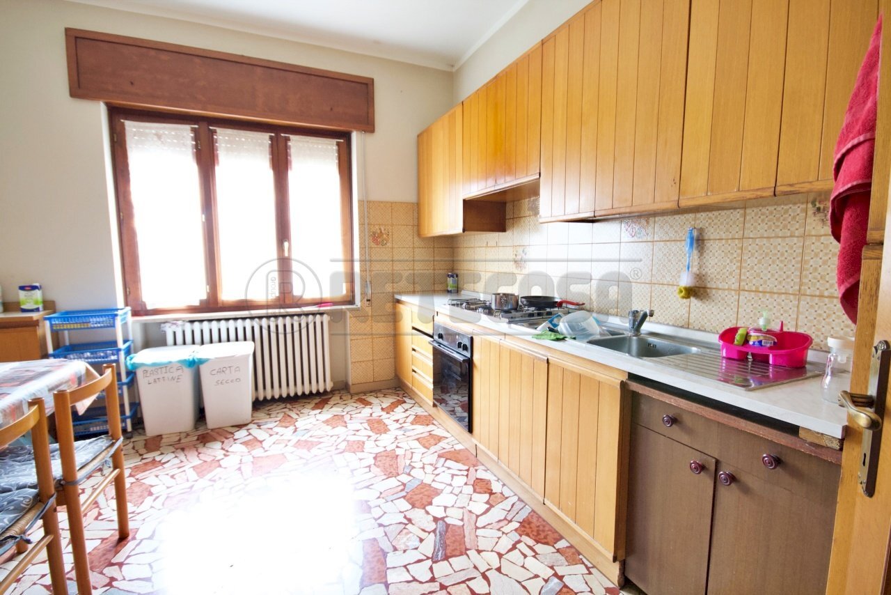 cucina - Porzione di casa Via F. Agello 1, Chiampo - foto 3