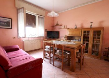 7_Sala pranzo.jpg - Villa Via Don Giovanni Minzoni 17, Bondeno - foto 7