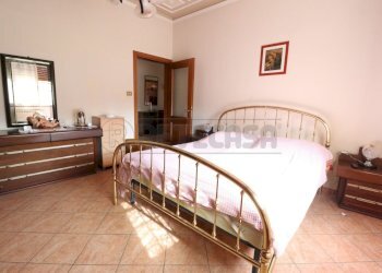 15_Camera pt.jpg - Villa Via Don Giovanni Minzoni 17, Bondeno - foto 15