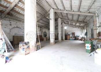 6_Magazzino interno-min.JPG - Villa Via XXV Aprile 23, Sermide e Felonica - foto 6