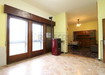 11_Soggiorno-min.JPG - Villa Via XXV Aprile 23, Sermide e Felonica - foto 11