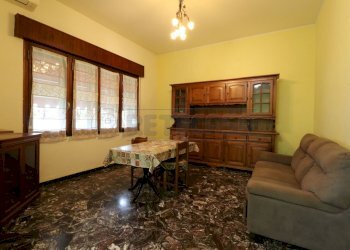 12_Sala pranzo-min.JPG - Villa Via XXV Aprile 23, Sermide e Felonica - foto 12