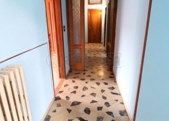 21_Corridoio-min.JPG - Villa Via XXV Aprile 23, Sermide e Felonica - foto 21