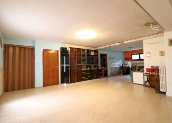 25_Piano terra-min.JPG - Villa Via XXV Aprile 23, Sermide e Felonica - foto 25