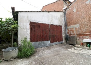 26_Garage-min.JPG - Villa Via XXV Aprile 23, Sermide e Felonica - foto 26