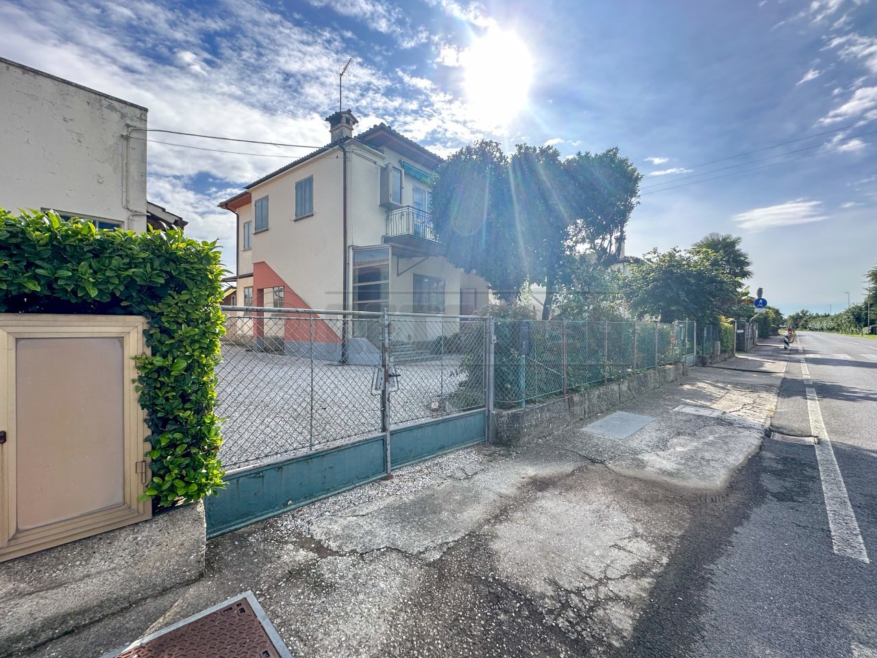 ESTERNI - Three-room apartment VIA PALMANOVA 17, Santa Maria La Longa - photo 2