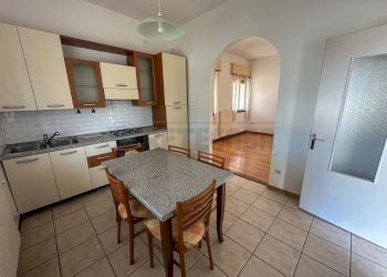 CUCINA - Trilocale VIA PALMANOVA 17, Santa Maria La Longa - foto 9