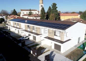 ESTERNI - Villa a Schiera VIA XXV APRILE 18/D, Fiumicello Villa Vicentina - foto 1