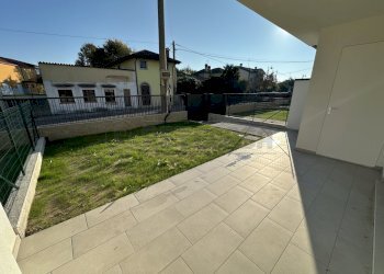 GIARDINO POSTERIORE - Villa a Schiera VIA XXV APRILE 18/B, Fiumicello Villa Vicentina - foto 7