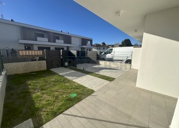 GIARDINO POSTERIORE - Villa a Schiera VIA XXV APRILE 18/B, Fiumicello Villa Vicentina - foto 8