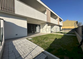 GIARDINO POSTERIORE - Villa a Schiera VIA XXV APRILE 18/B, Fiumicello Villa Vicentina - foto 9