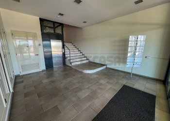 ANDRONA DI INGRESSO - Ufficio Via Cotonificio 47, Tavagnacco - foto 6