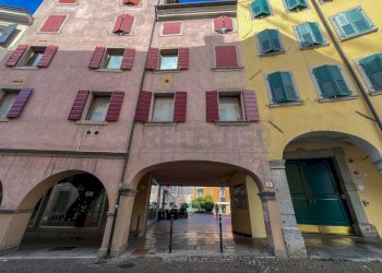 ESTERNI - Locale Commerciale VIA PAOLO SARPI 3, Udine - foto 2