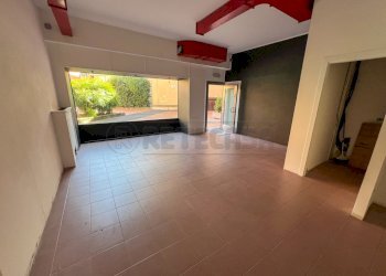 NEGOZIO - Locale Commerciale VIA PAOLO SARPI 3, Udine - foto 9