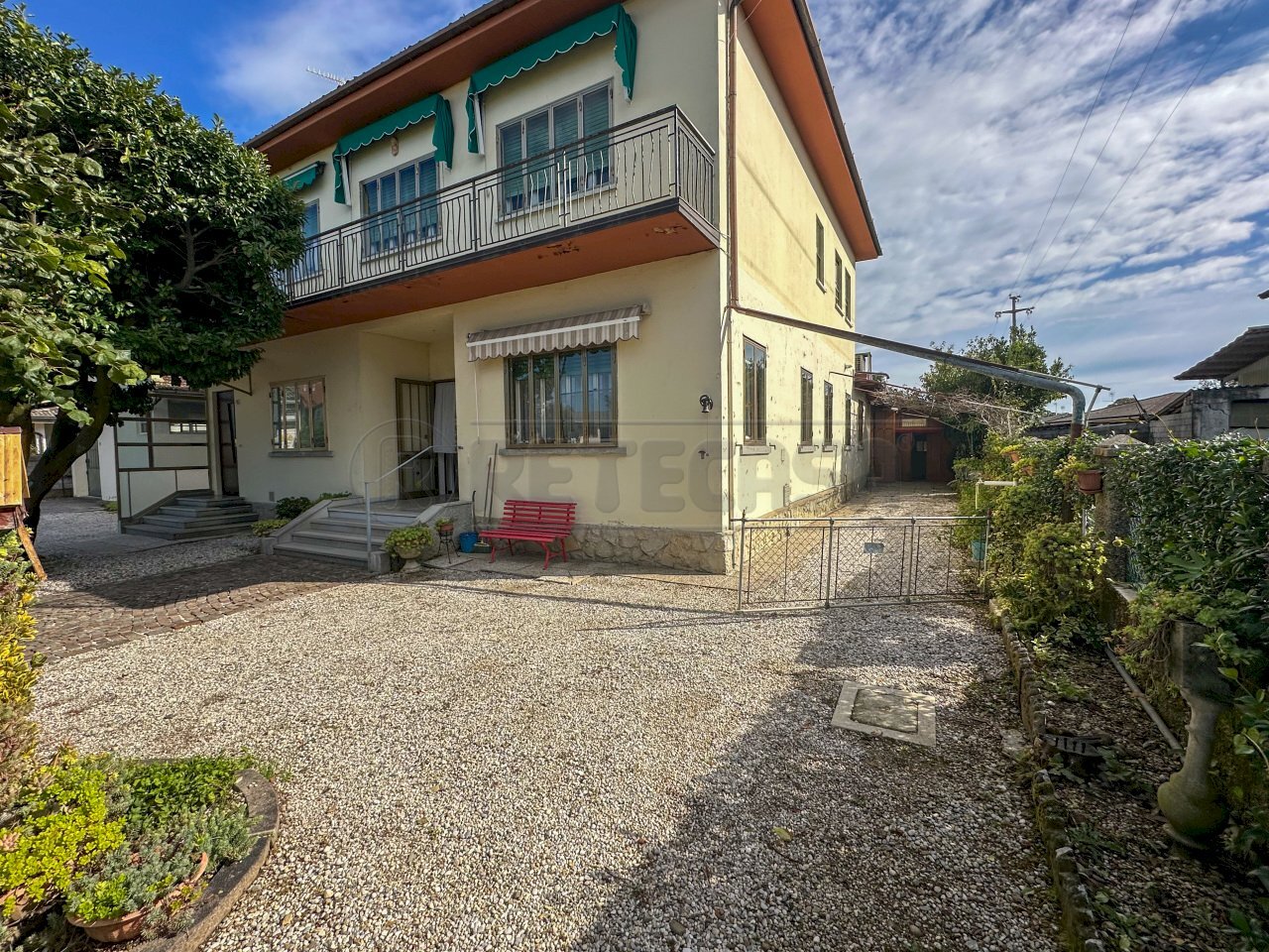 ESTERNI - Trilocale VIA PALMANOVA 19, Santa Maria La Longa - foto 1