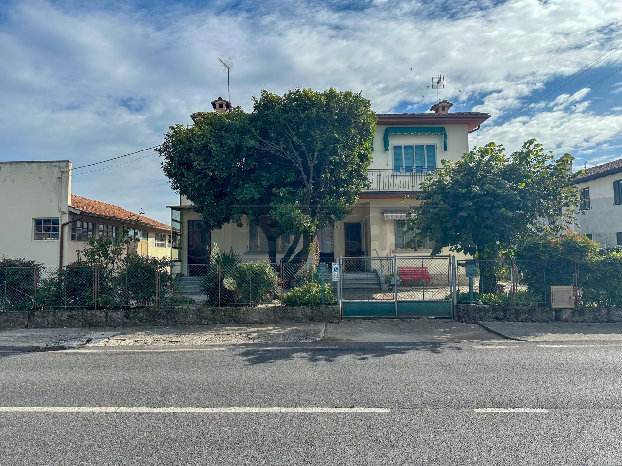 ESTERNI - Trilocale VIA PALMANOVA 19, Santa Maria La Longa - foto 3