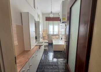 BAGNO - Trilocale VIA PALMANOVA 19, Santa Maria La Longa - foto 15