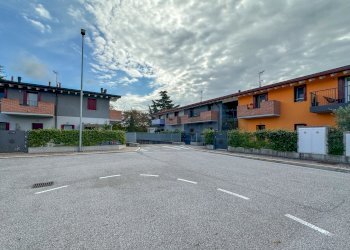 ESTERNI - Appartamento VIA 3 APRILE 1077 21, Chiopris-Viscone - foto 16