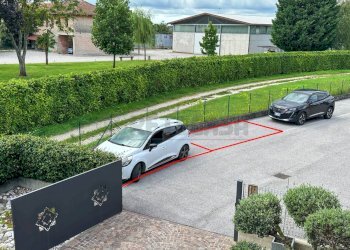 POSTI AUTO - Appartamento VIA 3 APRILE 1077 21, Chiopris-Viscone - foto 15