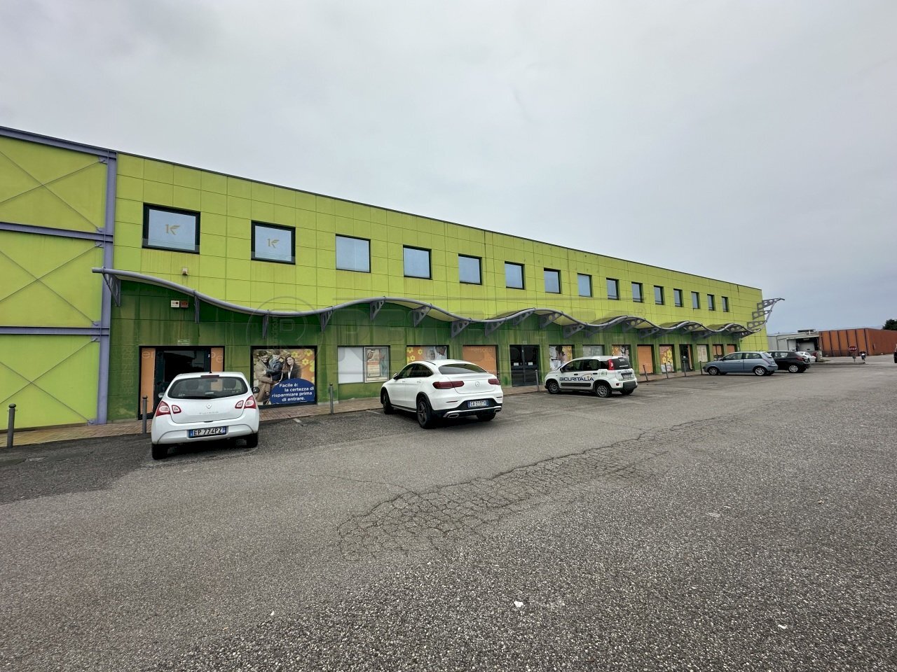 ESTERNI - Commercial Premises Via IV Genova 48, Pozzuolo del Friuli - photo 1