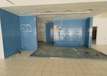 AREA VENDITA - Commercial Premises Via IV Genova 48, Pozzuolo del Friuli - photo 9