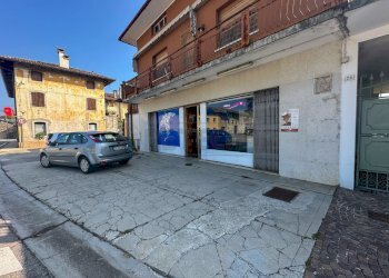 ESTERNI - Commercial Premises PIAZZA DELLA CHIESTA 20, Pozzuolo del Friuli - photo 2