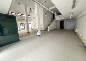 NEGOZIO - Ufficio Via Camillo Benso Conte di Cavour 13, Cervignano del Friuli - foto 3