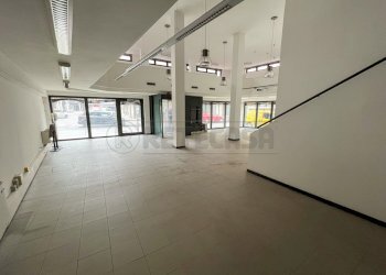 NEGOZIO - Ufficio Via Camillo Benso Conte di Cavour 13, Cervignano del Friuli - foto 4