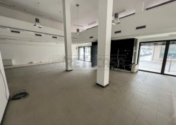 NEGOZIO - Ufficio Via Camillo Benso Conte di Cavour 13, Cervignano del Friuli - foto 5